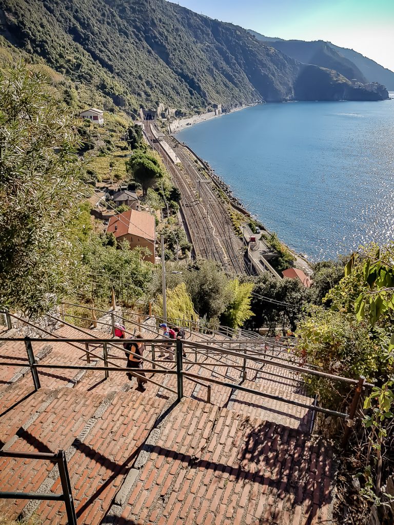 CORNIGLIA%20poze%20de%20lucru/corniglia%20stairs_1.jpg