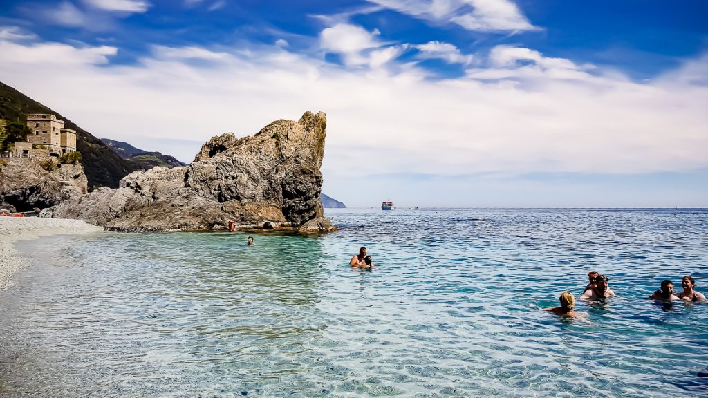 5%20monterosso%20poze%20editate/plaja/monterosso%20al%20mare_sea%20side_1.jpg